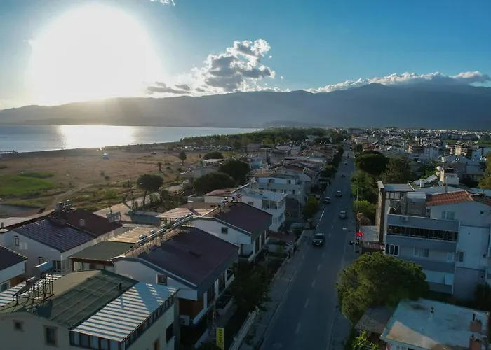 Ege מלון אקצ'אי